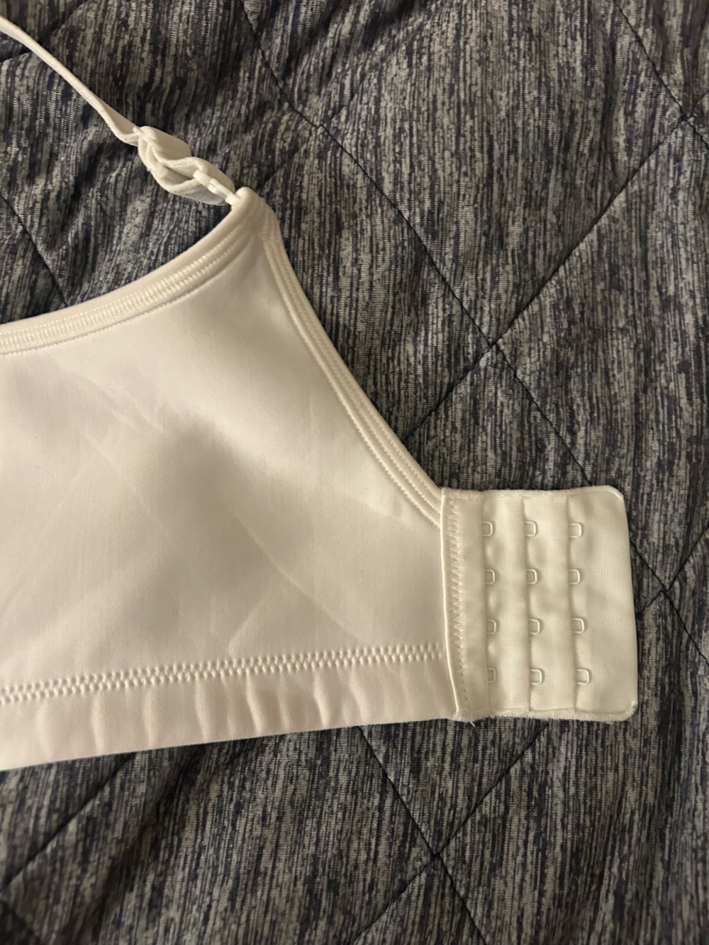 Vanity Fair® Full Figure Wire Free Sport Bra - 71500 - Picture 6 of 14